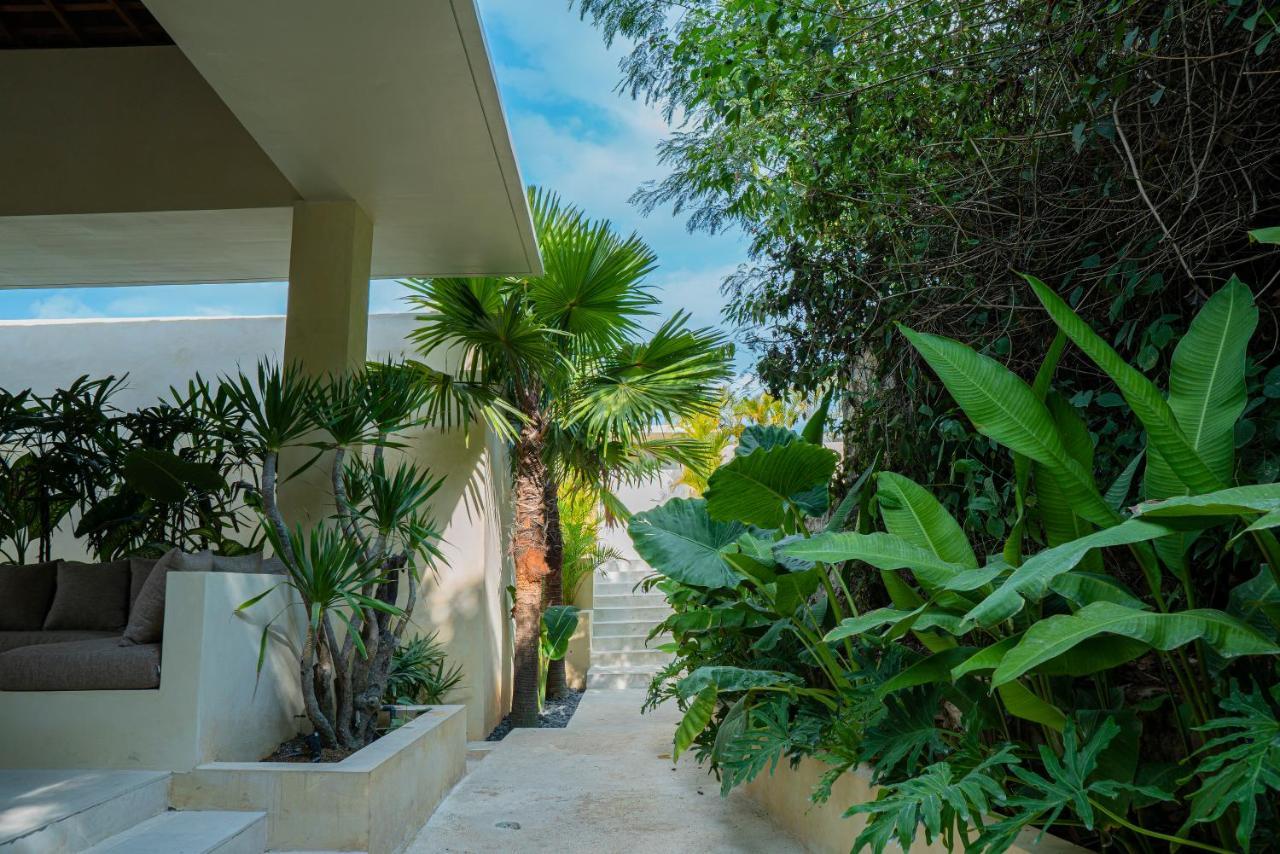 Olea Villas Resort Kuta  Bagian luar foto