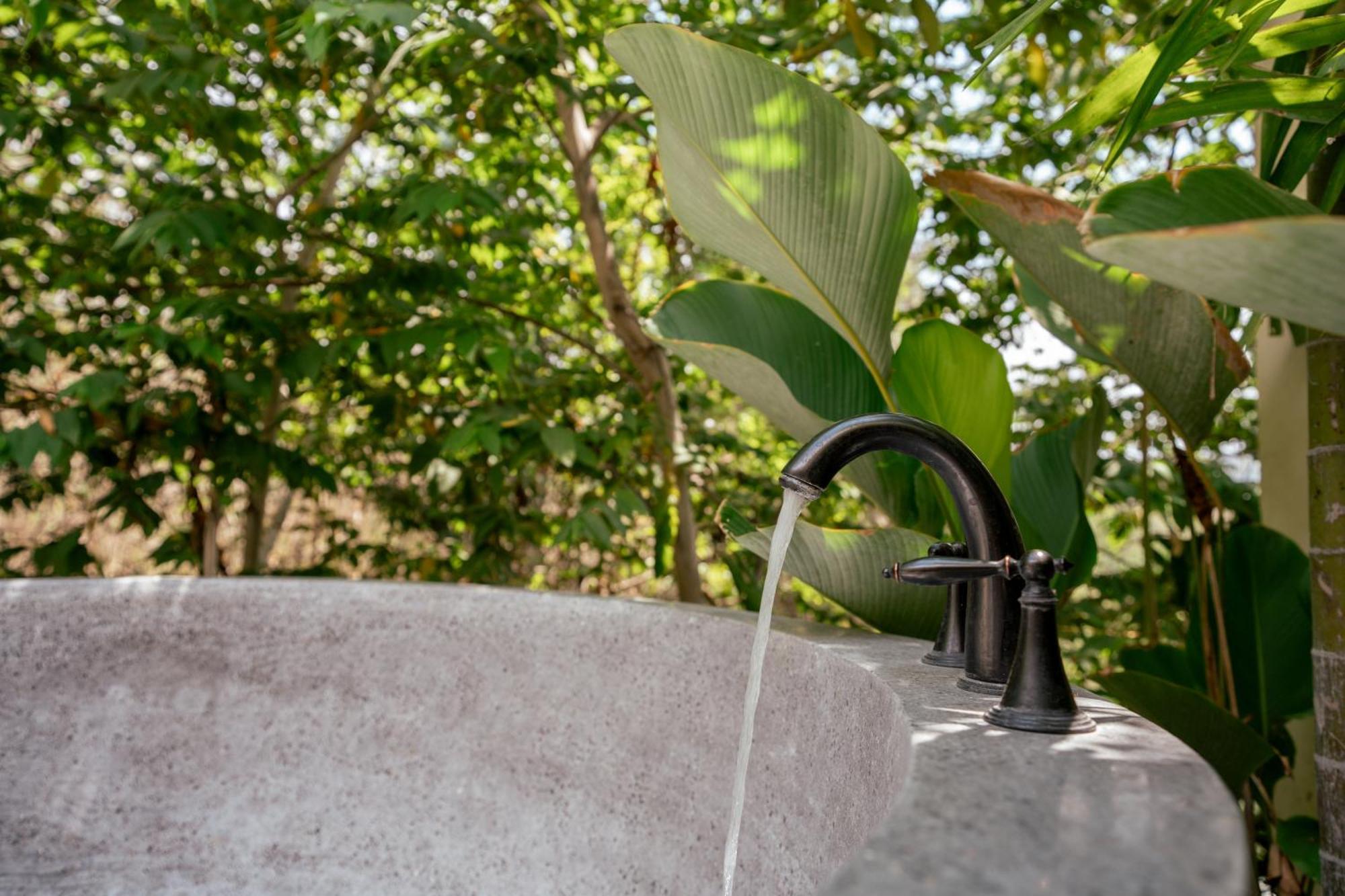 Olea Villas Resort Kuta  Bagian luar foto